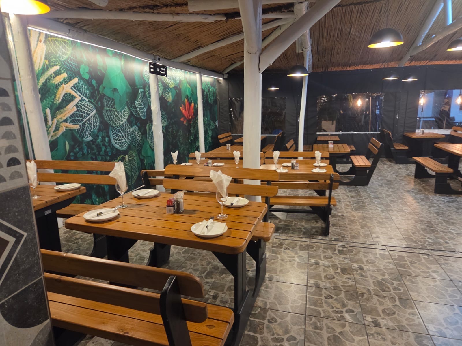Inside The Fat Mermaid